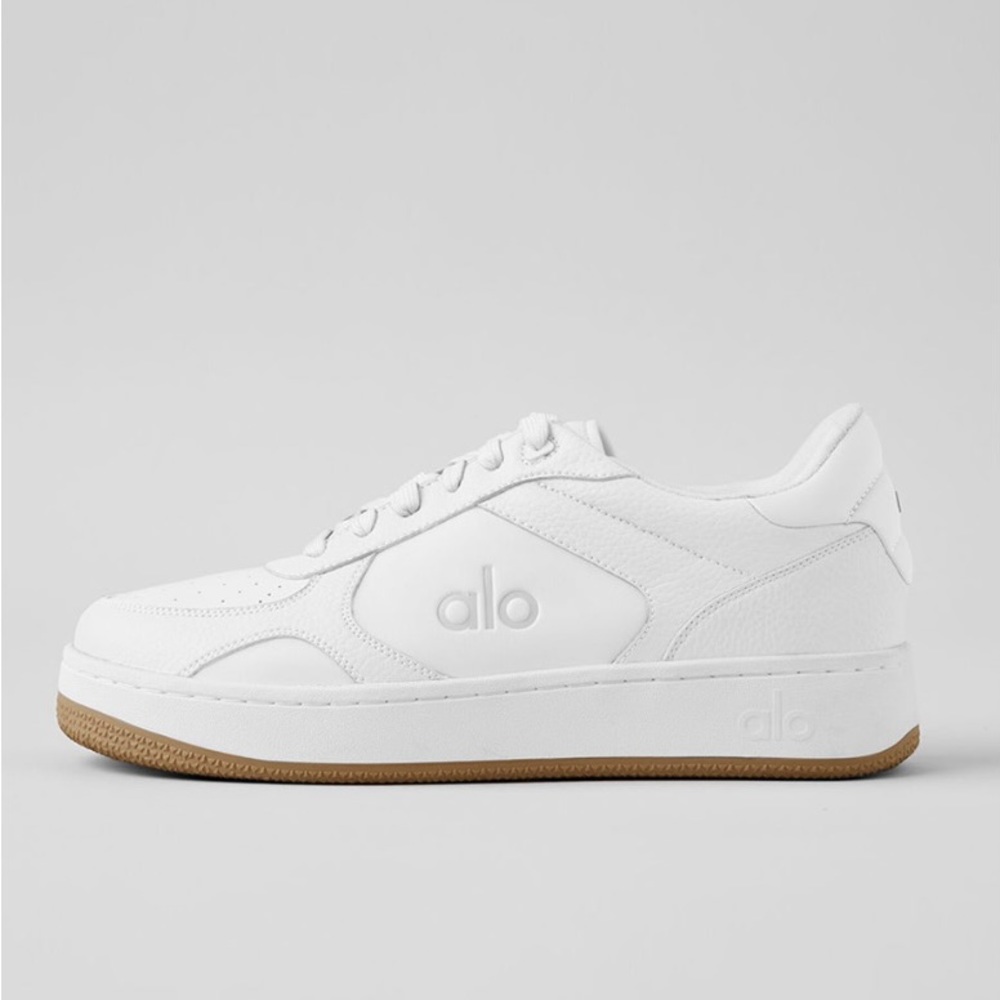 Alo Yoga classic white sneakers